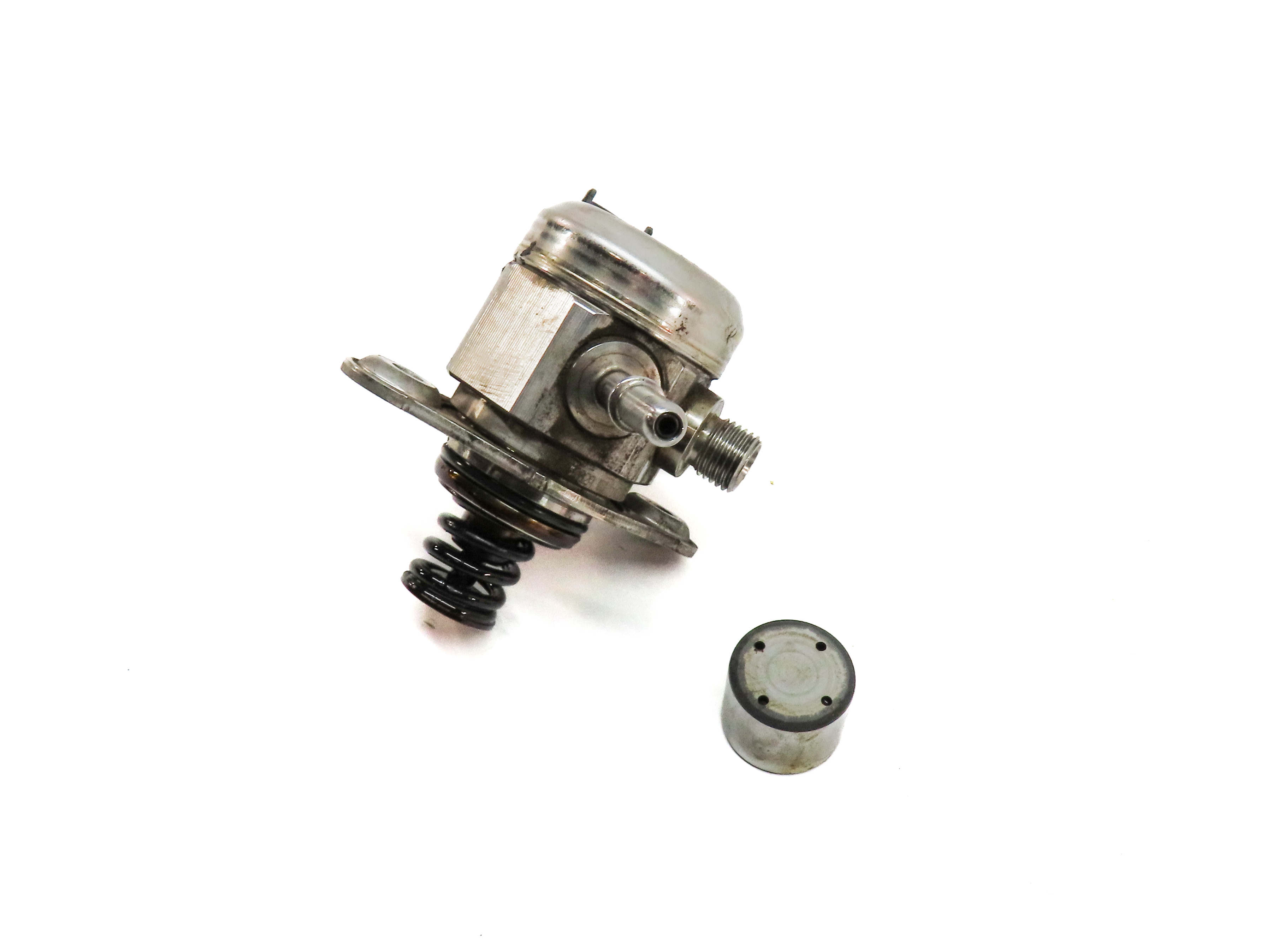 12-17 LR2 DISCOVERY SPORT RANGE ROVER EVOQUE (L538 L550) HIGH PRESSURE FUEL PUMP — exact item pictured
